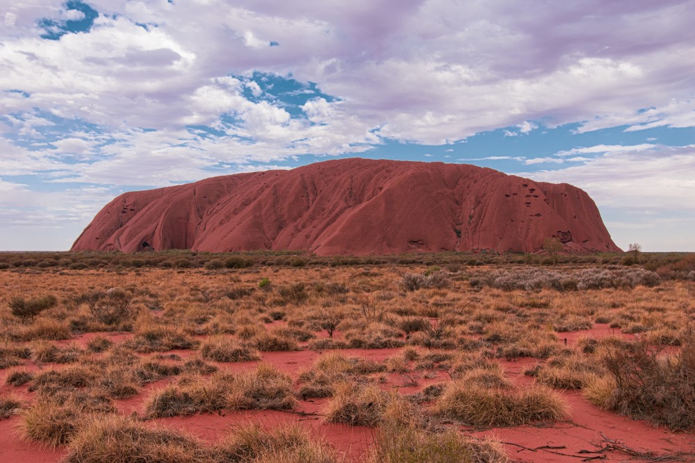 uluru-shot-from-a-distance