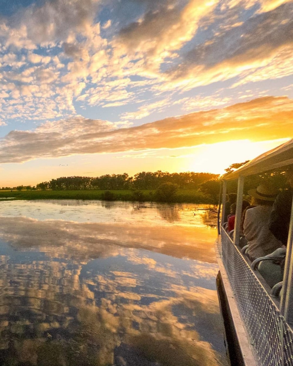 yellow-water-sunset-cruise