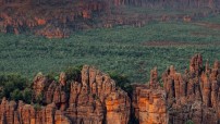 image of kakadu escarpment