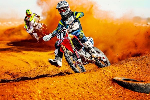 Motorcross Race in Finke Desert